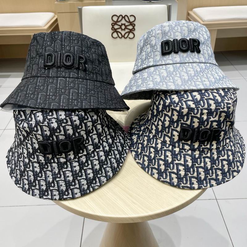 Dior hat 062704